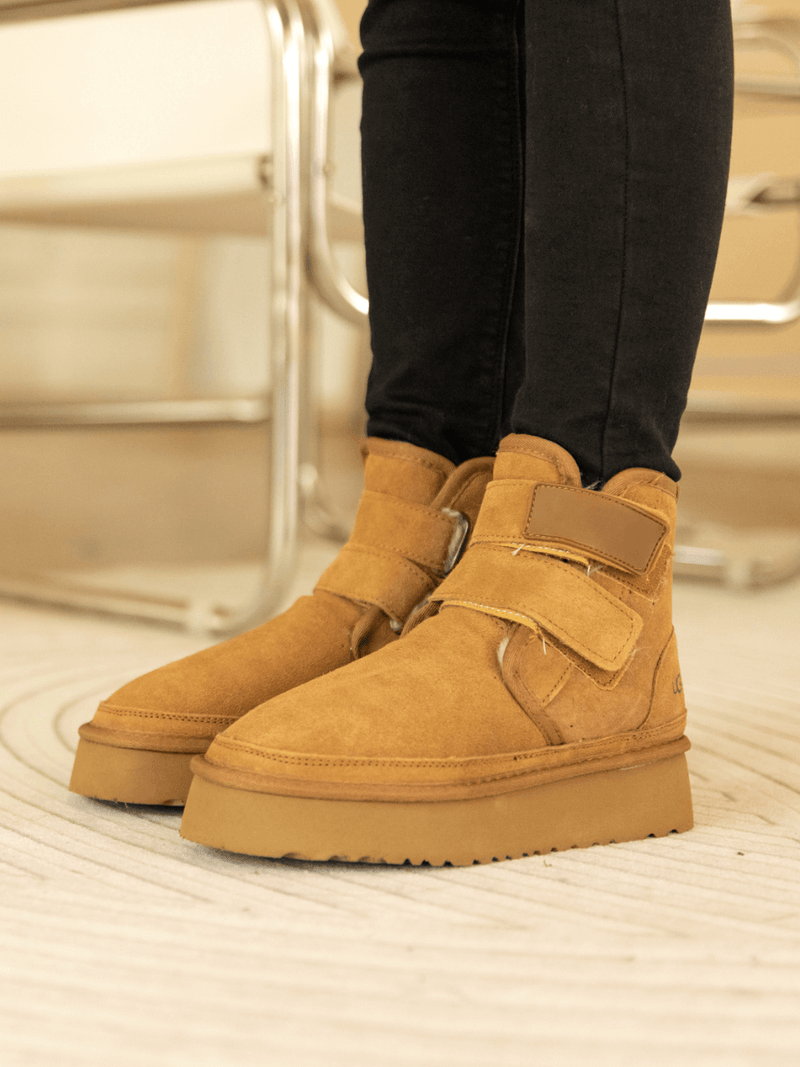 Beautifully Finished Boots in a Timeless Design