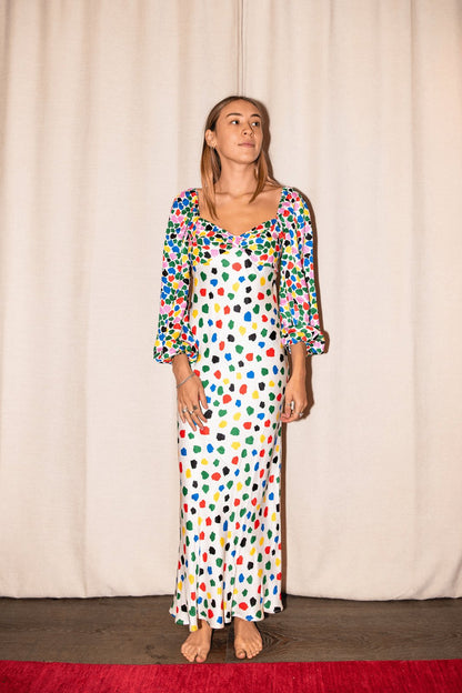 Beautifully Crafted Dress in a Classic Style