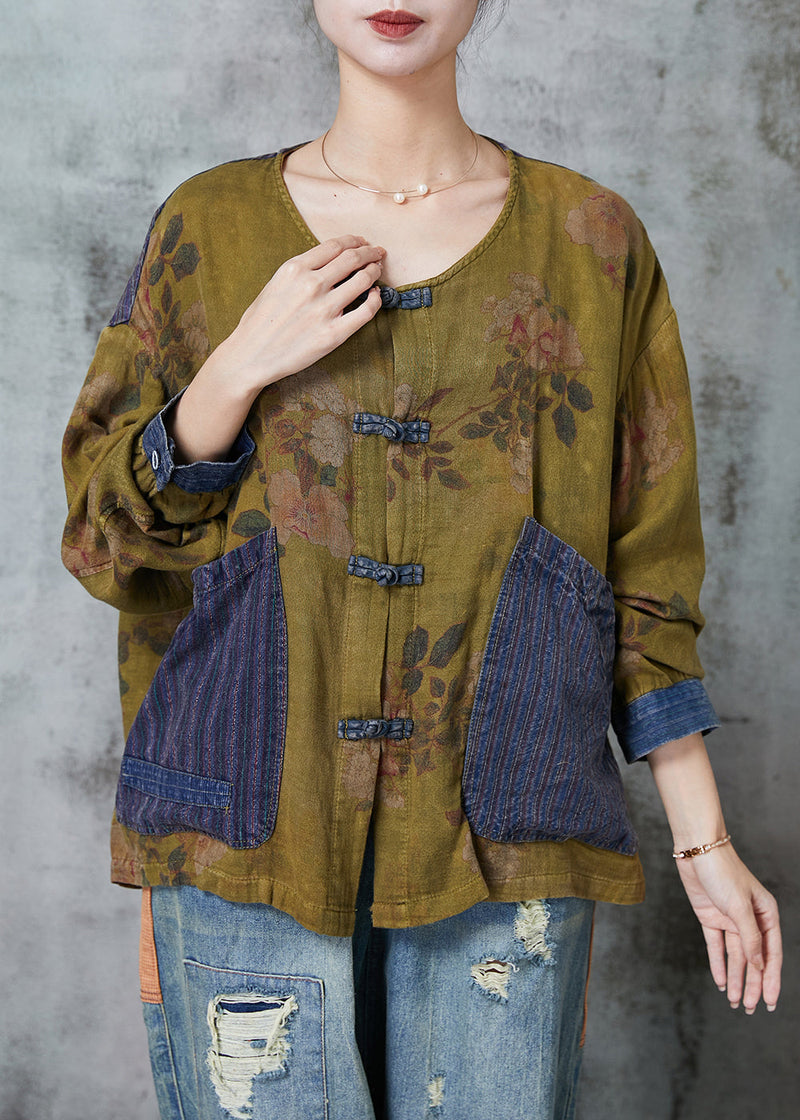 Well Tailored Top with a Graceful Silhouette