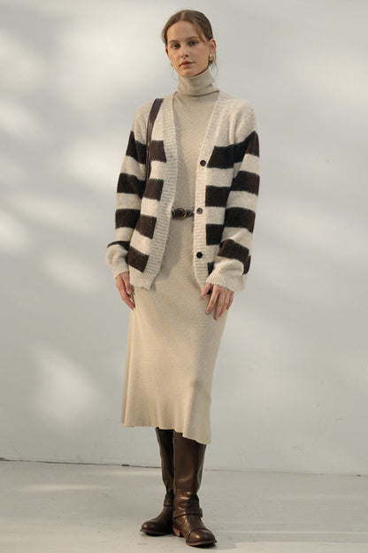 Classic Vintage Cardigan with a Flattering Fit