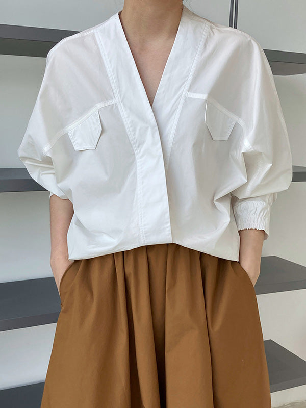 Effortlessly Elegant Blouse with a Timeless Design