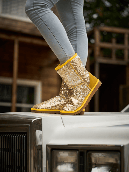 Well Tailored Boots with a Graceful Silhouette