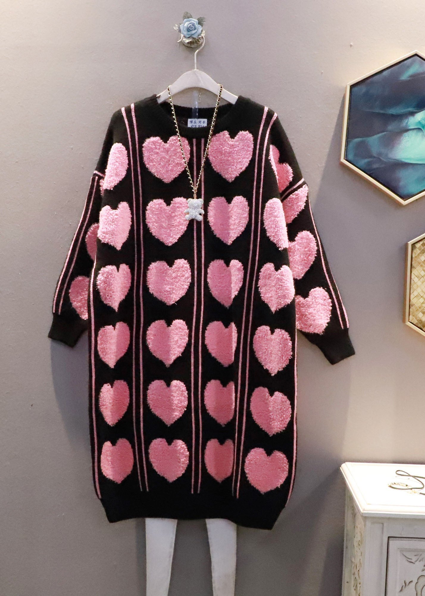 Beautifully Crafted Dress in a Classic Style