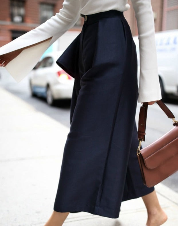 Beautifully Finished Pants in a Timeless Design