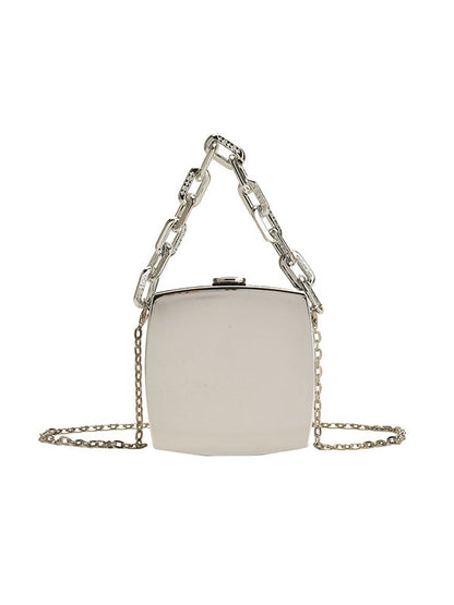 Gracefully Styled Bag for Any Occasion