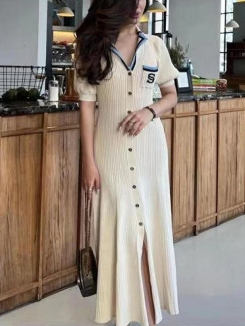 Well Tailored Dress with a Graceful Silhouette