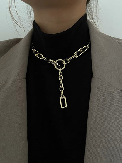 Sophisticated Garment with a Clean Classic Look