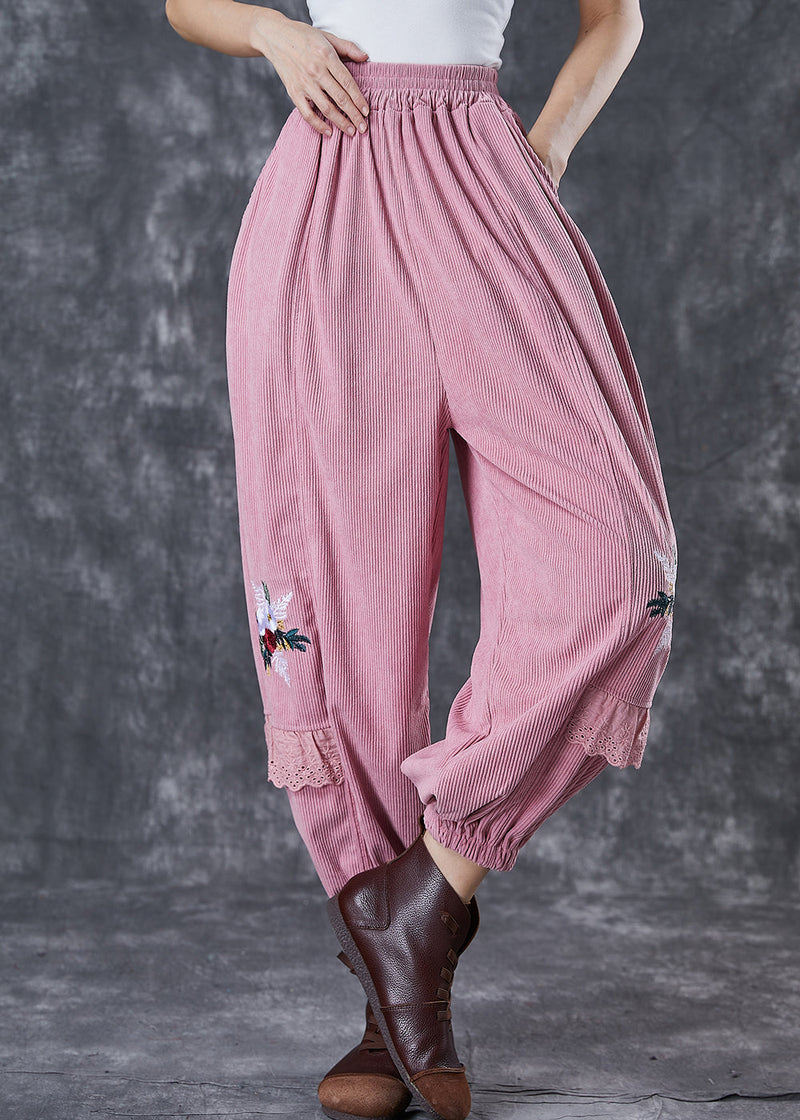 Effortlessly Elegant Pants with a Timeless Design