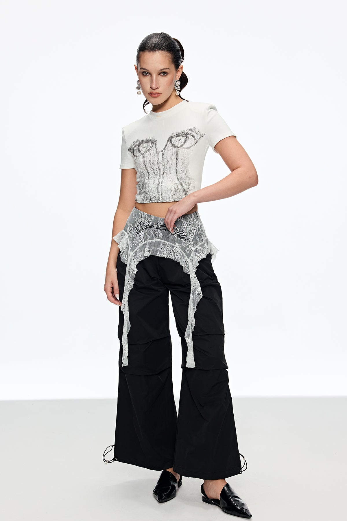 Beautifully Finished Pants in a Timeless Design