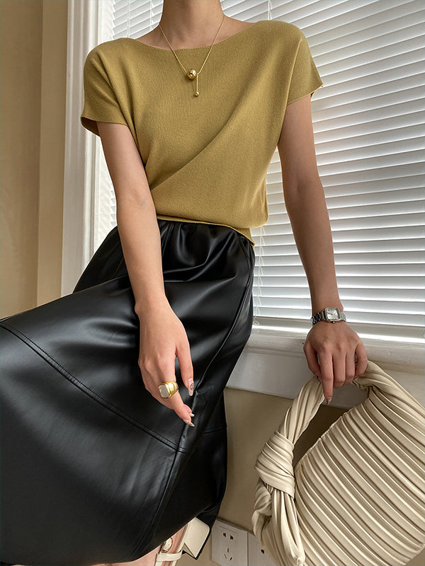 A Vintage Style Pullover with Delicate Timeless Details