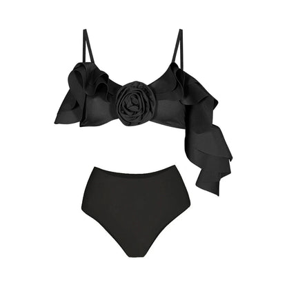 Effortlessly Elegant Bikini with a Timeless Design