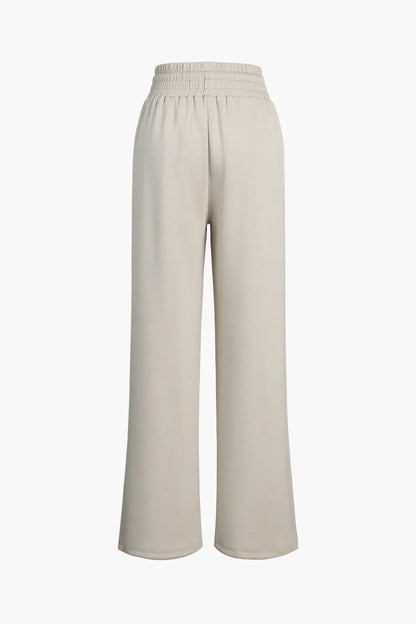 Effortlessly Elegant Pants with a Timeless Design