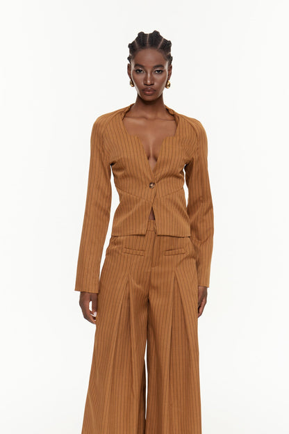 Beautifully Finished Pants in a Timeless Design