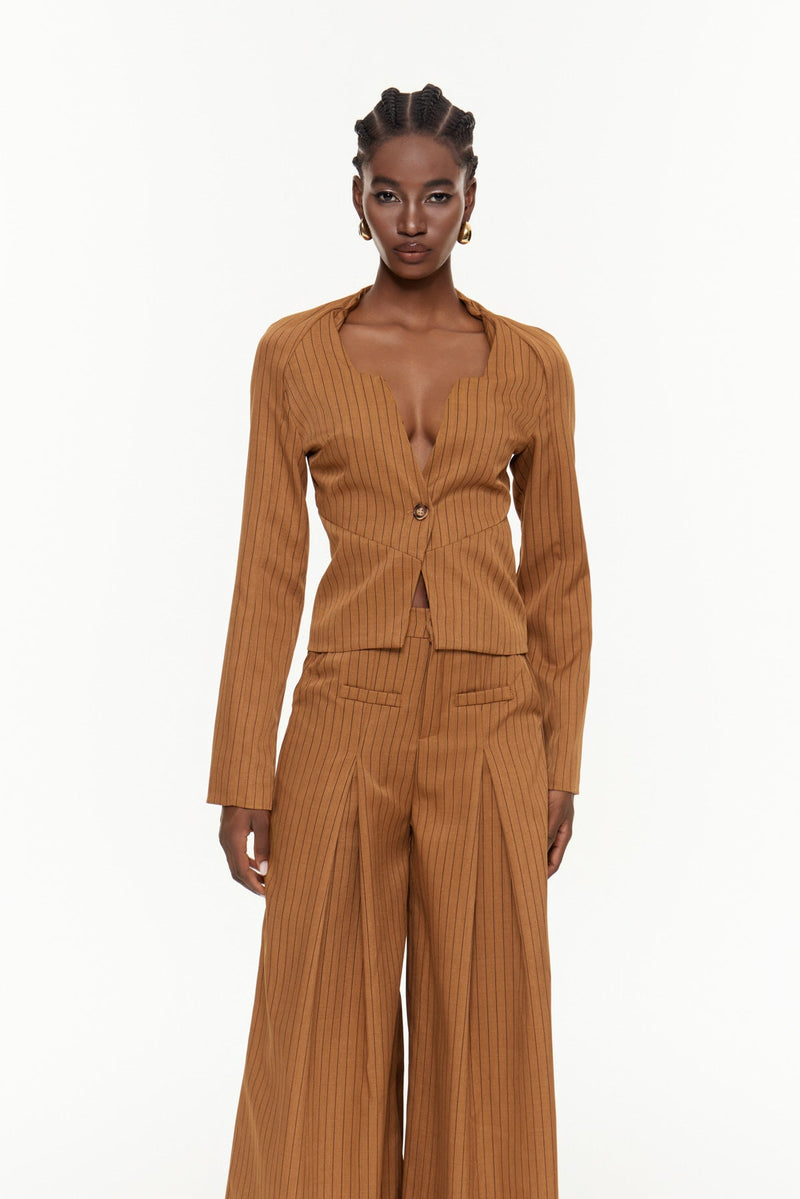Beautifully Finished Pants in a Timeless Design