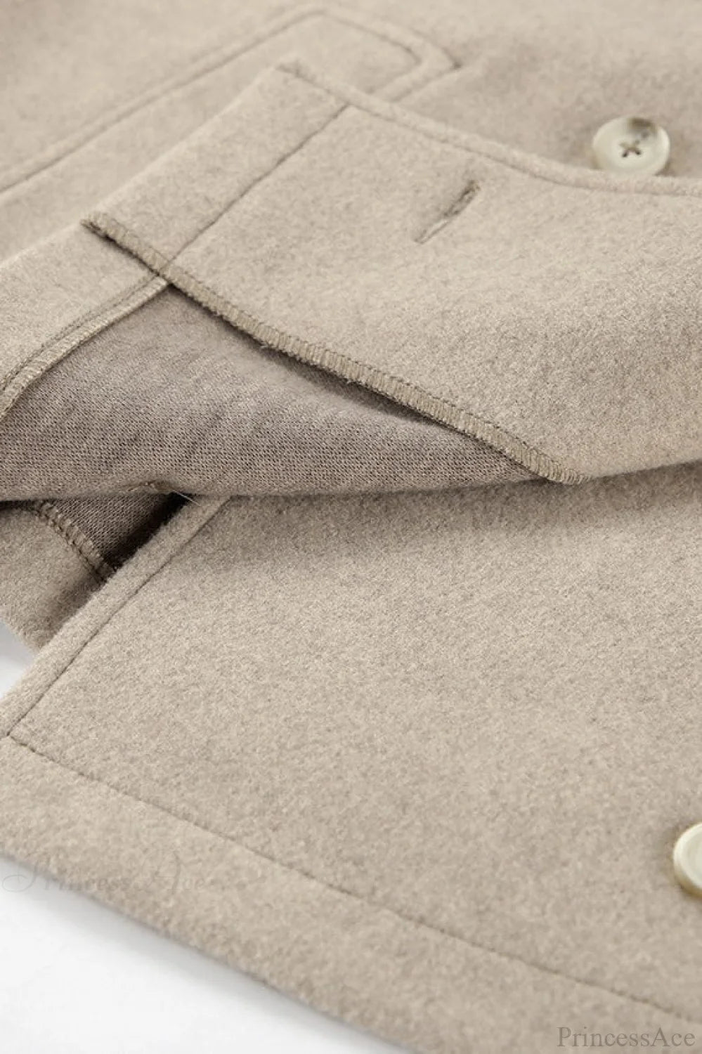 Elegantly Styled Coat for Everyday Wear