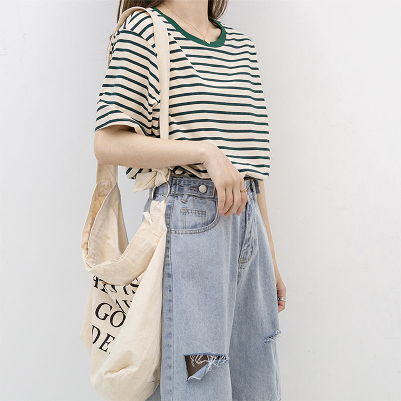 Beautifully Crafted T-Shirt in a Classic Style