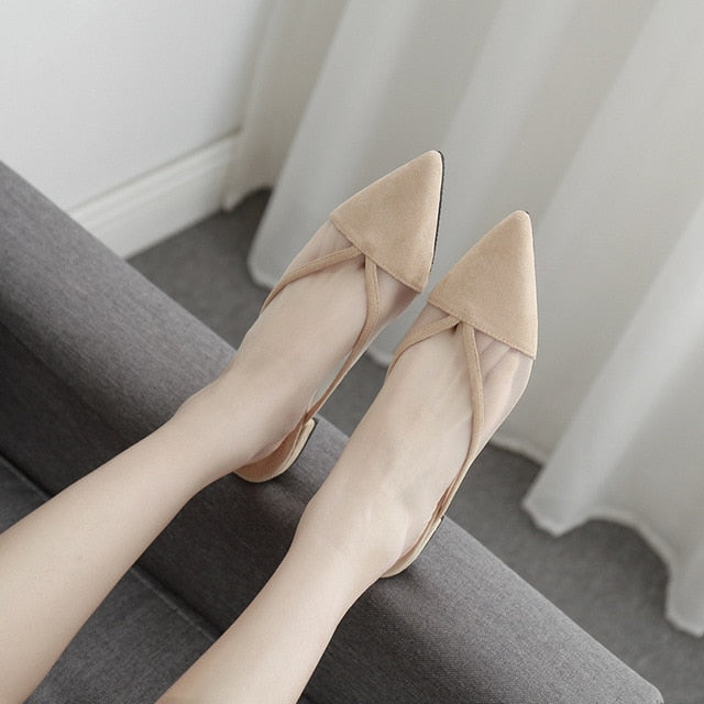 Effortlessly Elegant Garment with a Timeless Design