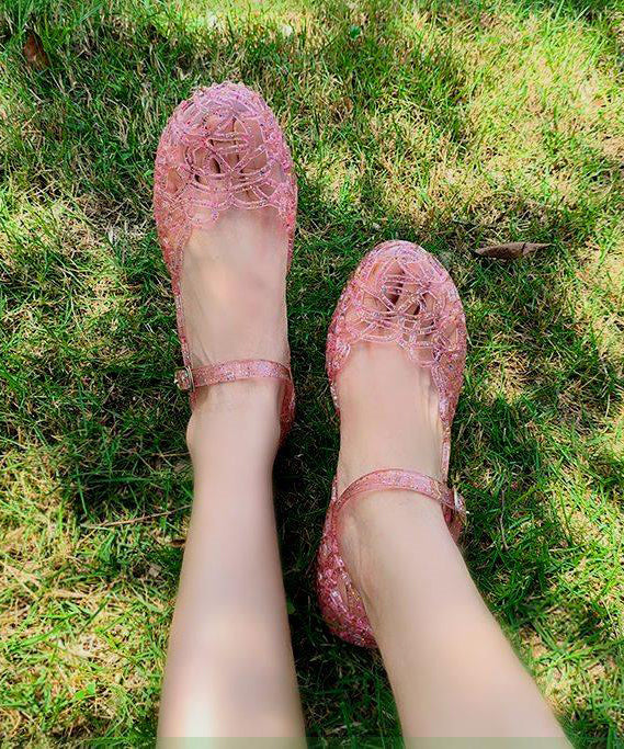 Classic Vintage Sandals with a Flattering Fit