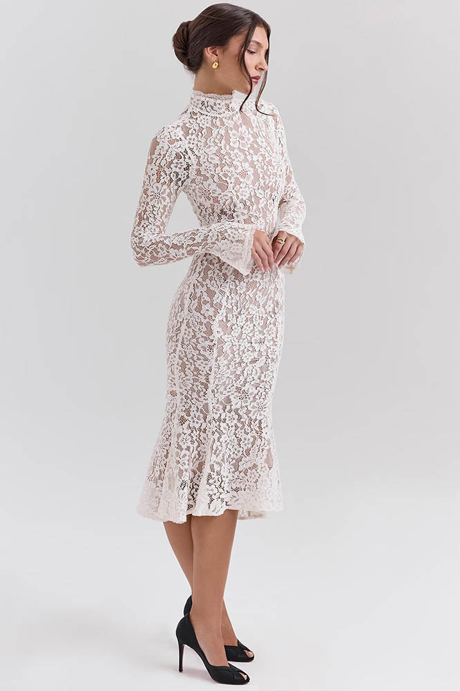 Sophisticated Dress with a Clean Classic Look