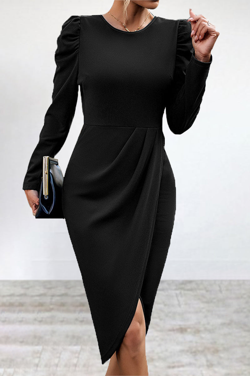 Well Tailored Dress with a Graceful Silhouette