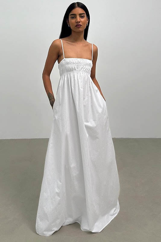 Sophisticated Dress with a Clean Classic Look