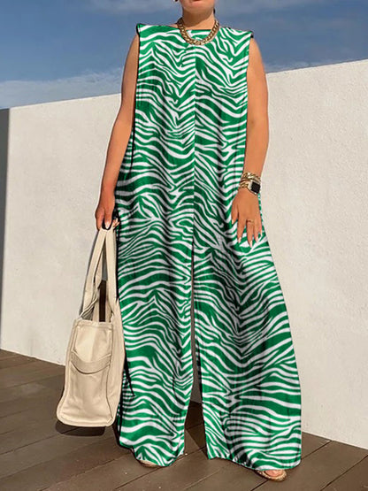 Effortlessly Elegant Garment with a Timeless Design