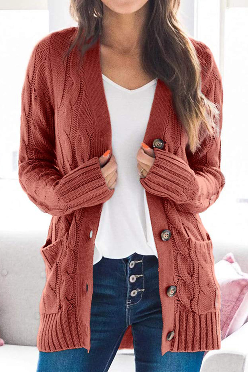 Well Tailored Cardigan with a Graceful Silhouette