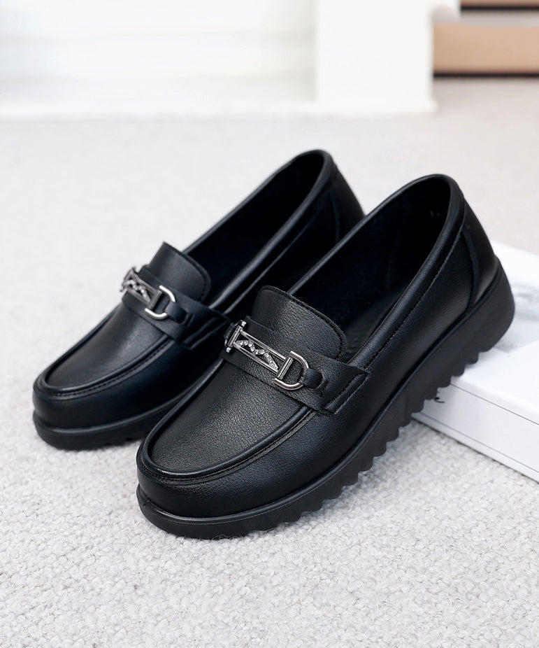 Well Tailored Shoes with a Graceful Silhouette