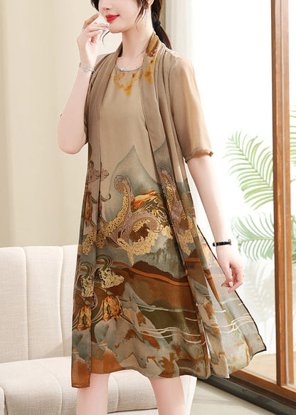Classic Vintage Dress with a Flattering Fit