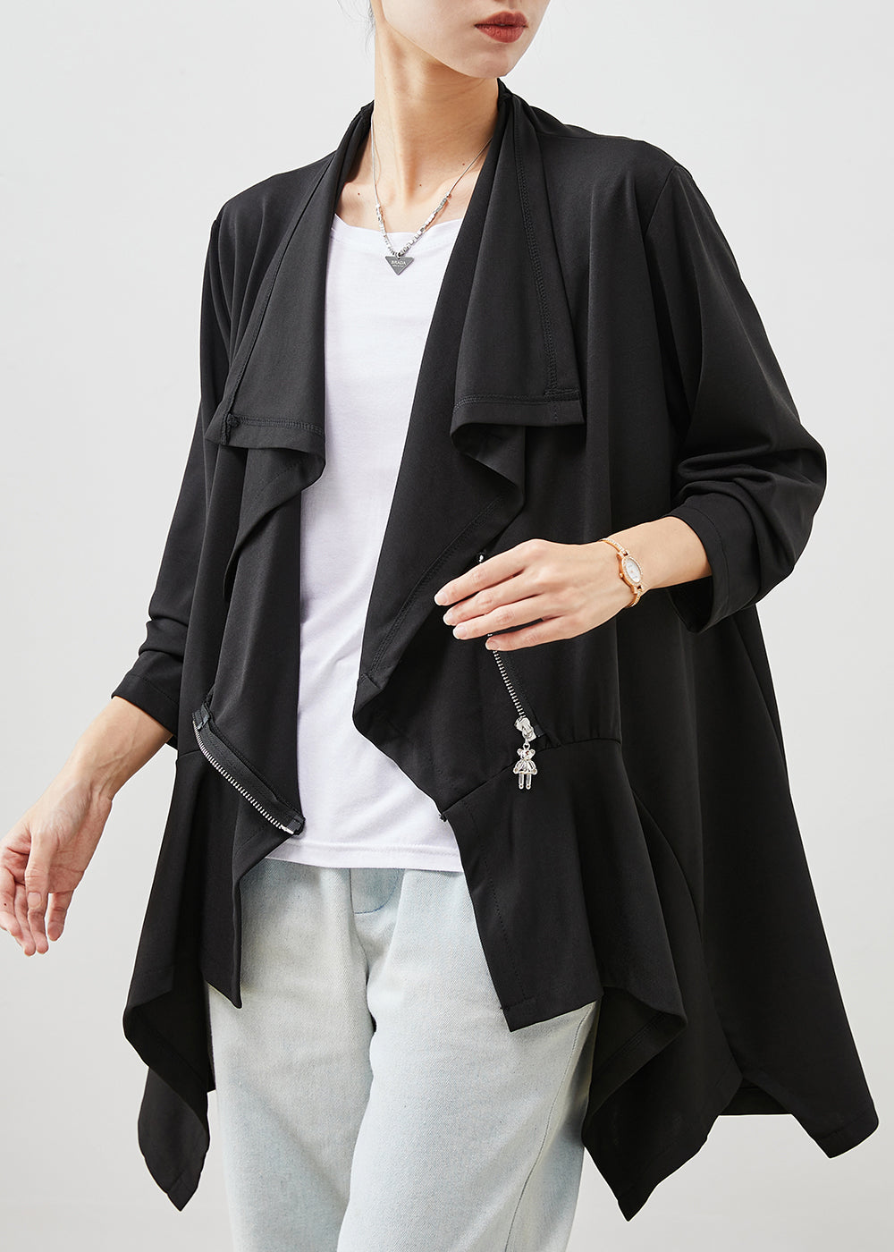 Gracefully Styled Cardigan for Any Occasion