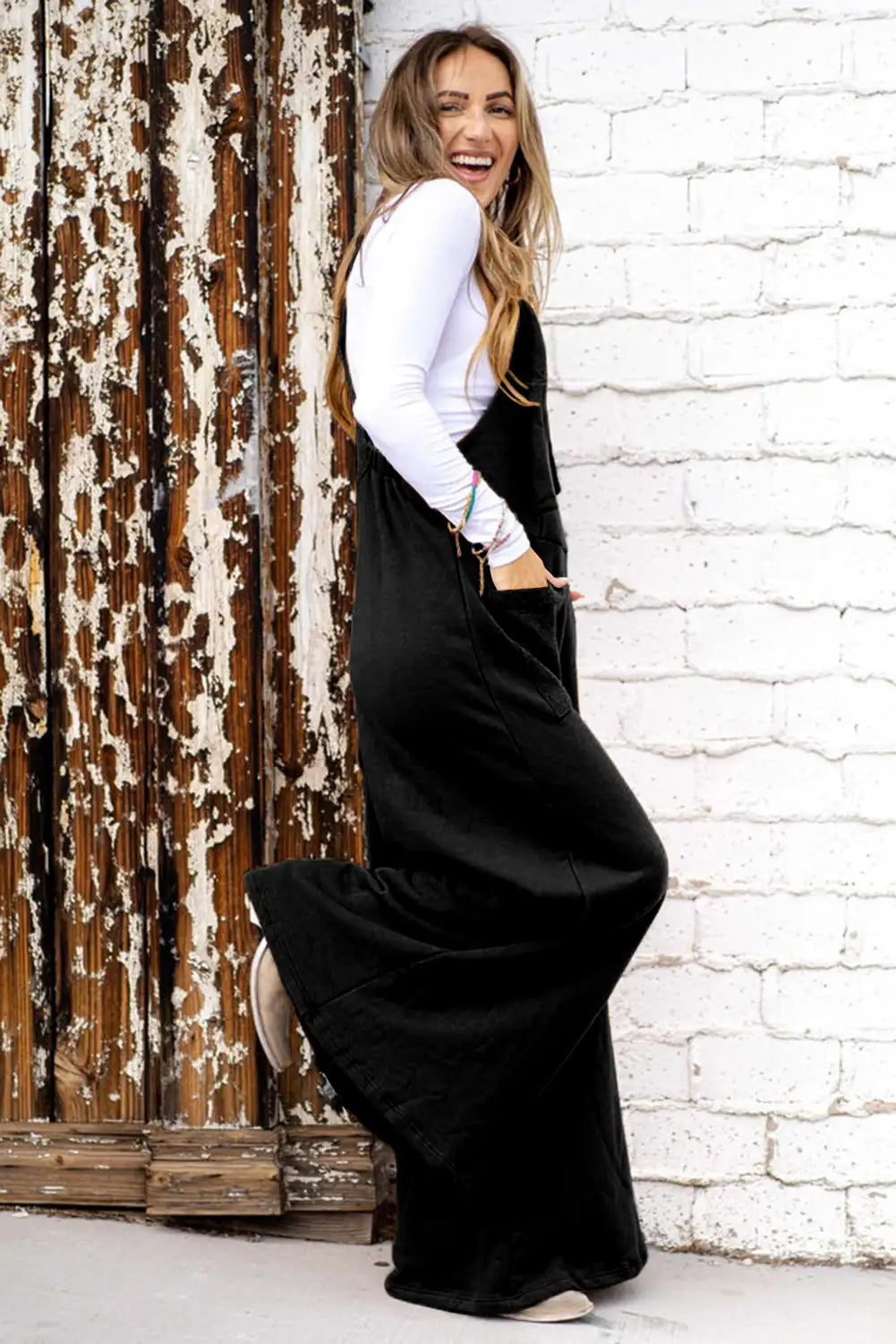 Effortlessly Elegant Garment with a Timeless Design