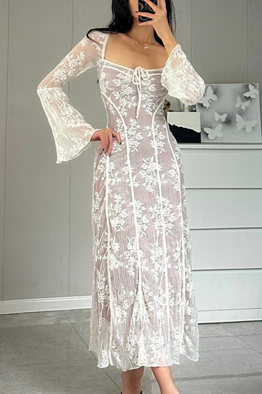 Gracefully Styled Dress for Any Occasion