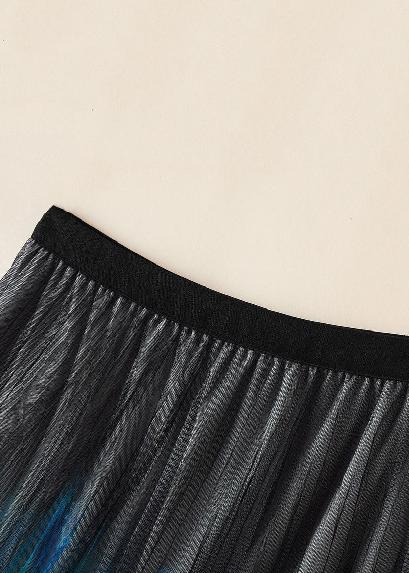 Sophisticated Garment with a Clean Classic Look