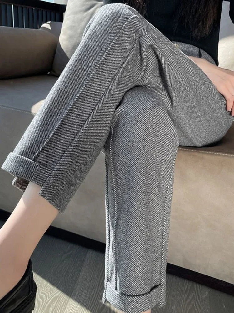 Sophisticated Trousers with a Clean Classic Look