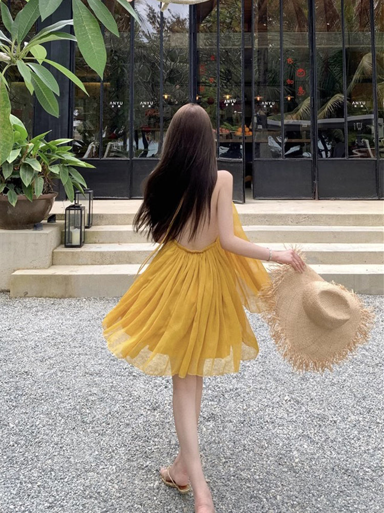 Effortlessly Elegant Top with a Timeless Design
