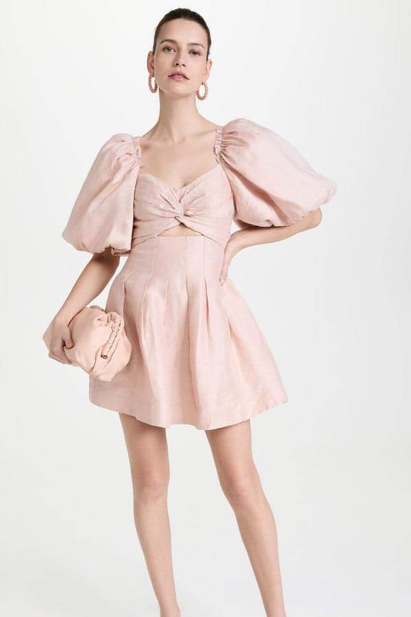 Classic Vintage Dress with a Flattering Fit