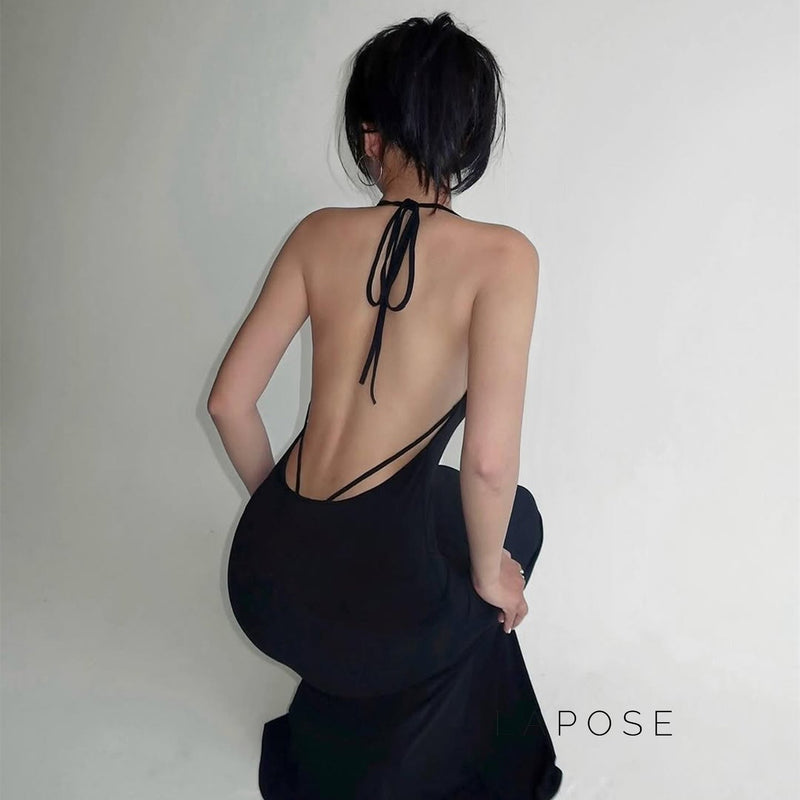Gracefully Styled Garment for Any Occasion