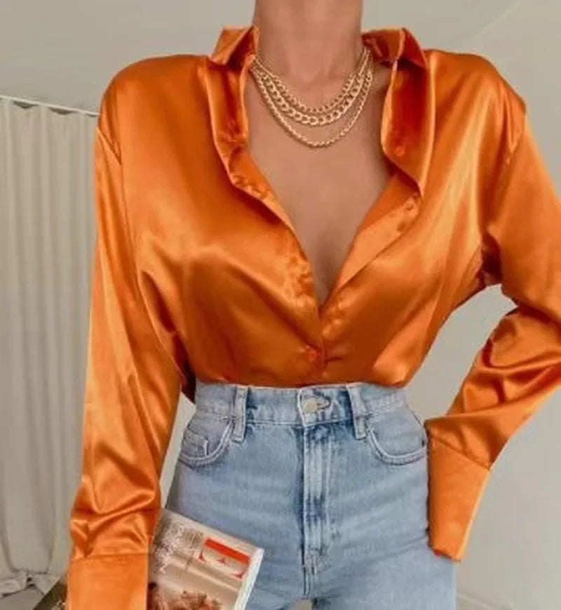 Beautifully Crafted Blouse in a Classic Style