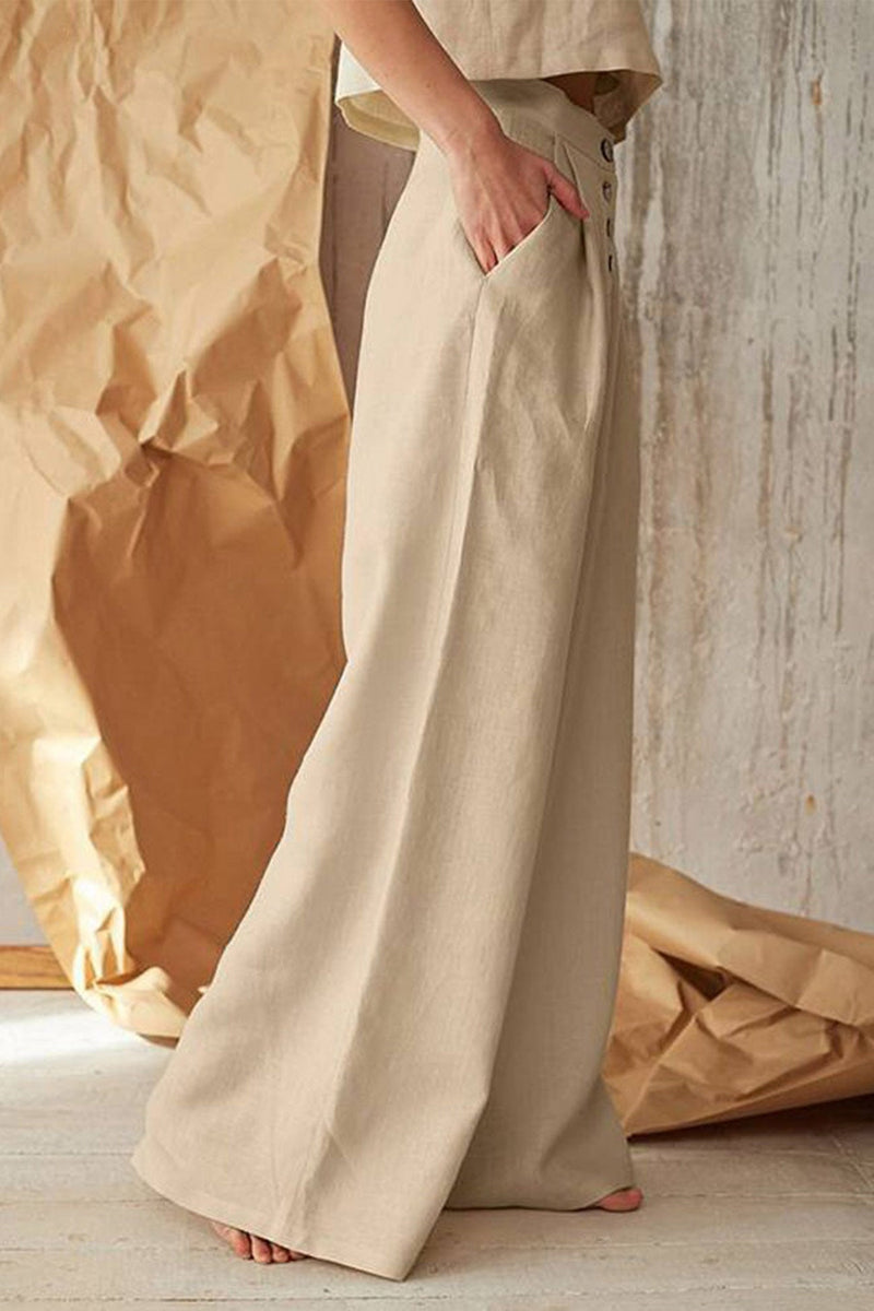 Effortlessly Elegant Pants with a Timeless Design