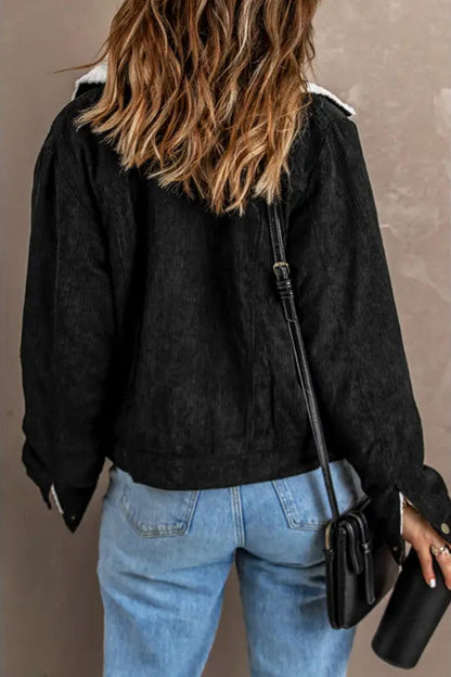 Elegantly Styled Jacket for Everyday Wear