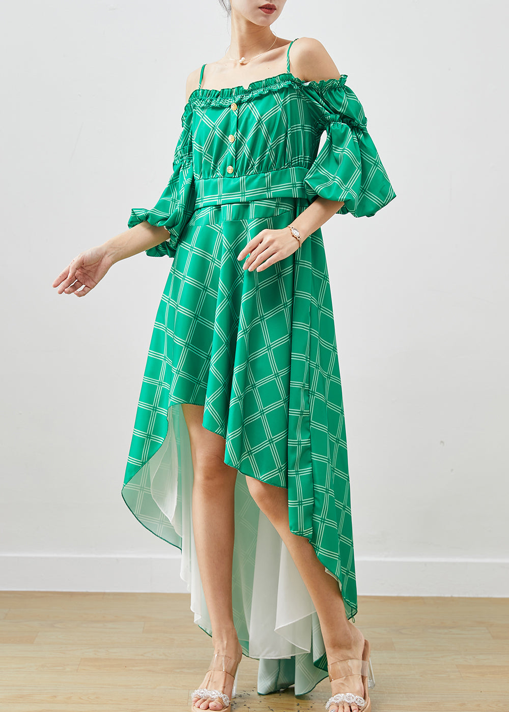Gracefully Styled Dress for Any Occasion