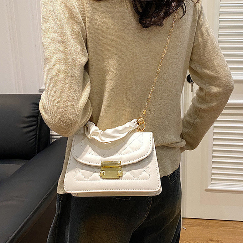 Beautifully Finished Bag in a Timeless Design