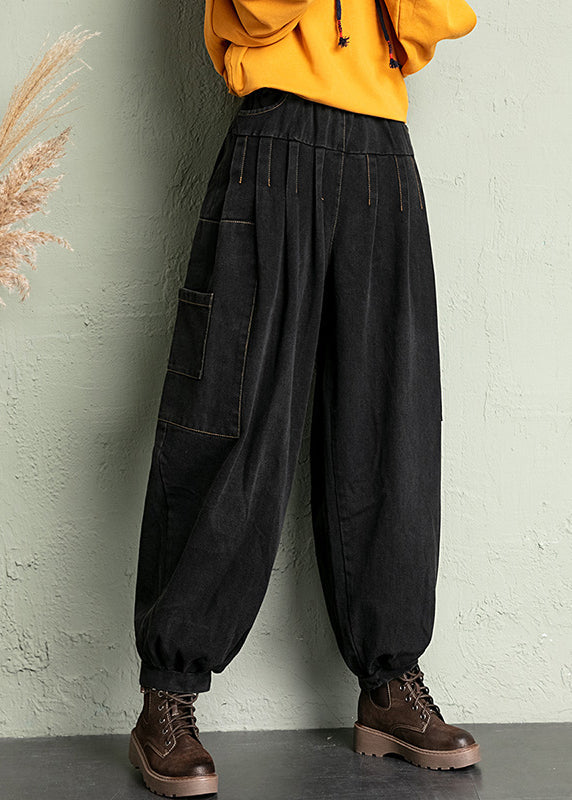 Well Tailored Pants with a Graceful Silhouette
