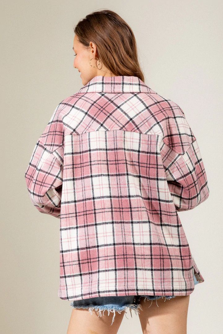Effortlessly Elegant Jacket with a Timeless Design