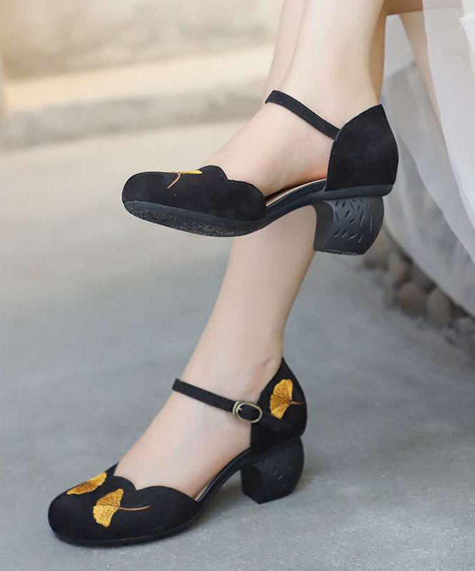 Beautifully Finished Heels in a Timeless Design