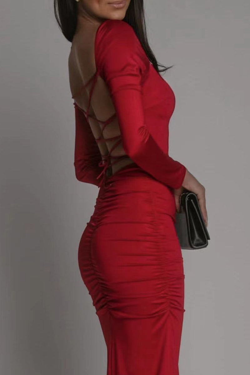 Well Tailored Dress with a Graceful Silhouette
