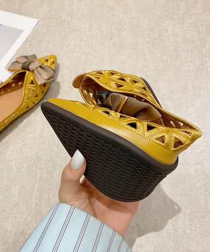 Well Tailored Shoes with a Graceful Silhouette