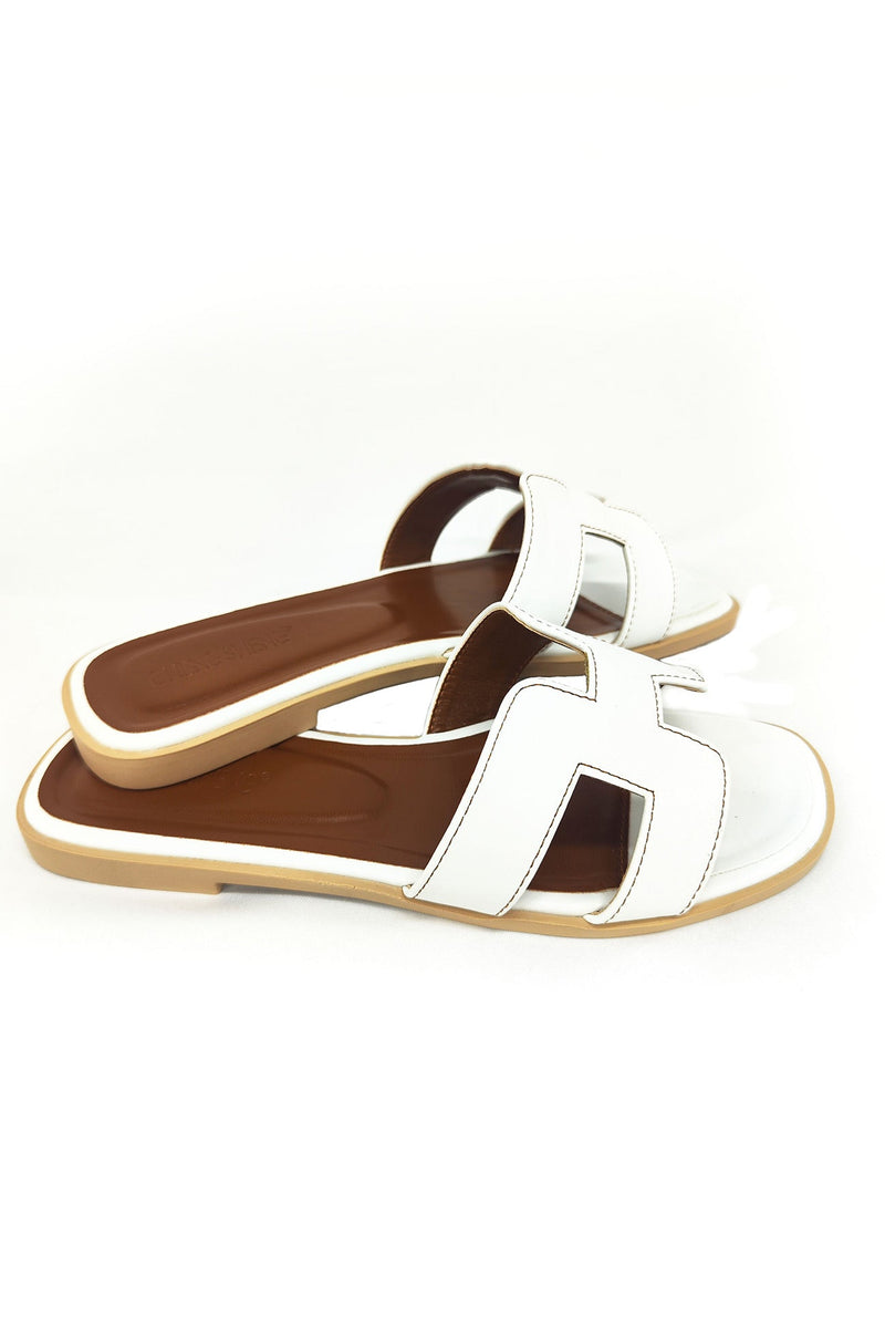 Elegantly Styled Sandals for Everyday Wear