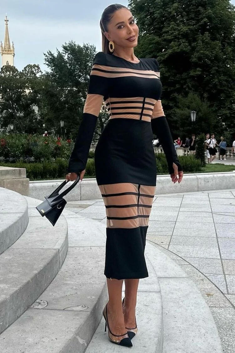 Classic Vintage Dress with a Flattering Fit