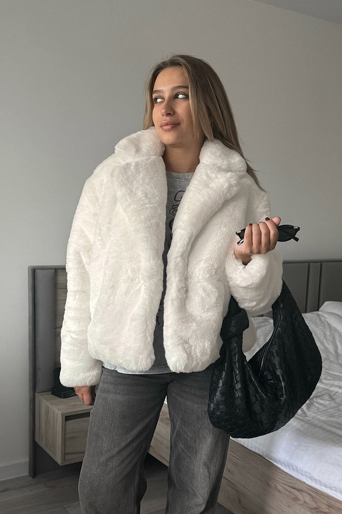 Sophisticated Coat with a Clean Classic Look